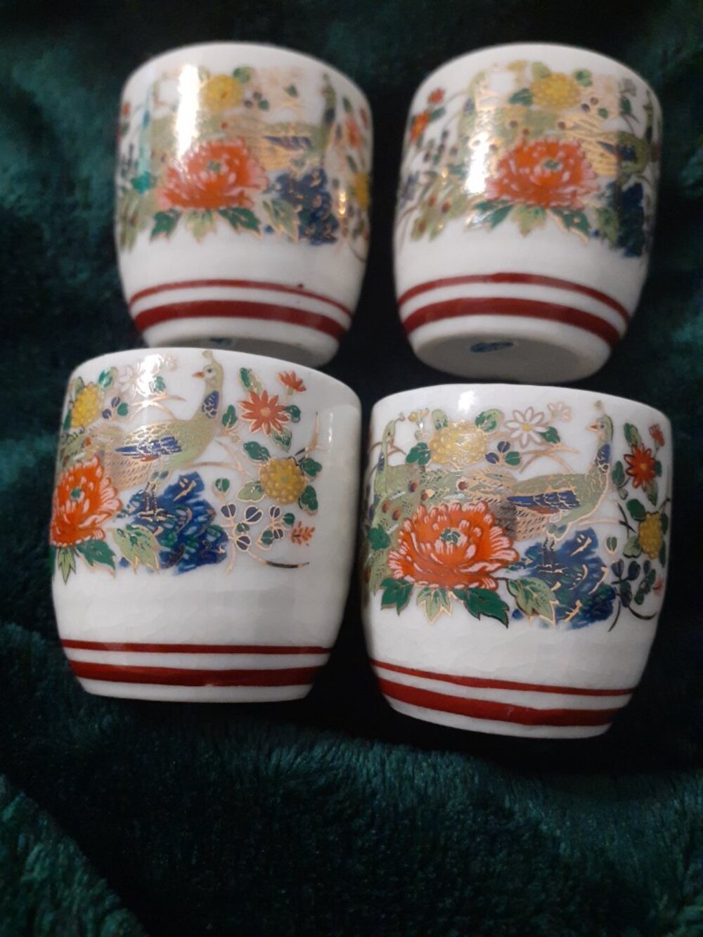 VINTAGE JAPAN HOT SAKE CUP SET OF 4 BEAUTIFUL CONDITION